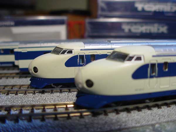 0-2000 Series Shinkansen :: Tomix 0-2000