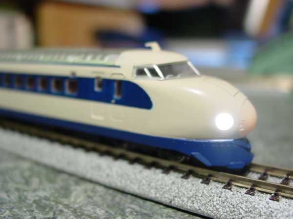 0-2000 Series Shinkansen :: Kato 0-2000