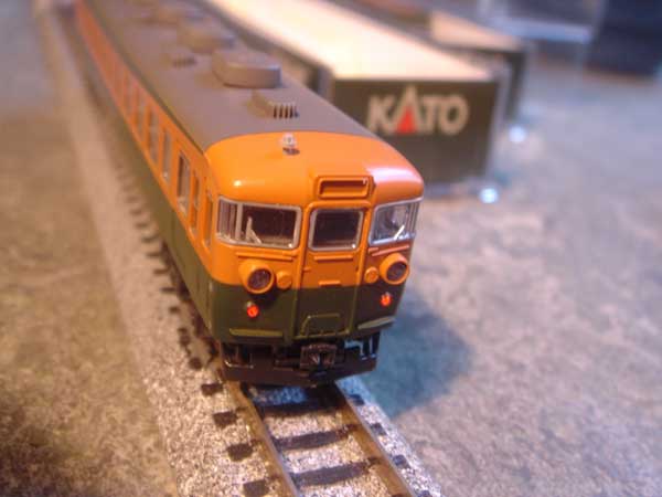 165 Series EMU :: Kato Low Roof, Classic Scheme 165 Series EMU