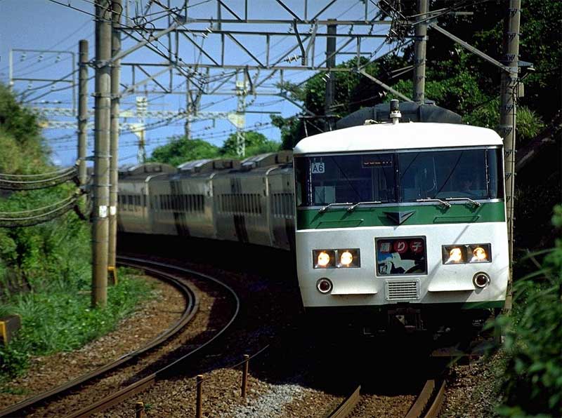 184 Series Interurban EMU :: Classic Odoriko 185