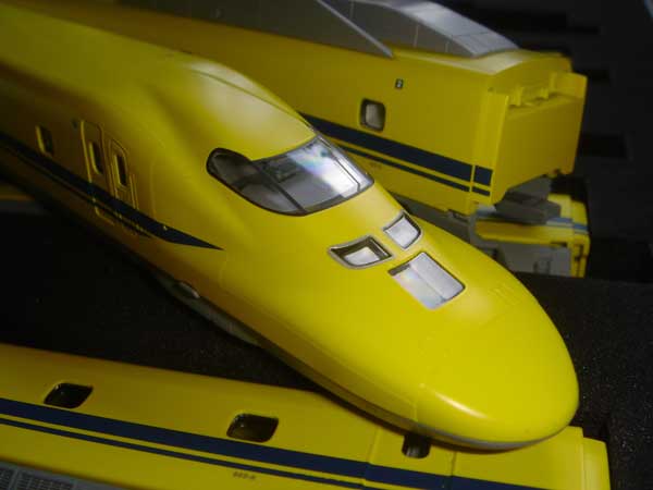 700 Series Shinkansen :: Dr Yellow 923