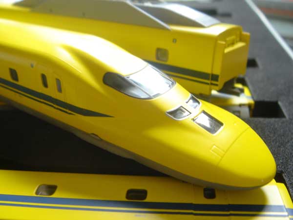 700 Series Shinkansen :: Dr Yellow 923