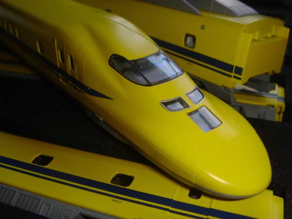700 Series Shinkansen :: Dr Yellow 923
