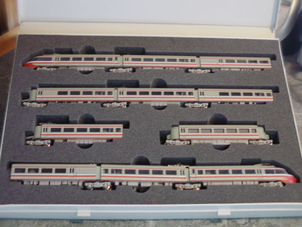Odakyu OER7000 Romance Car Express EMU